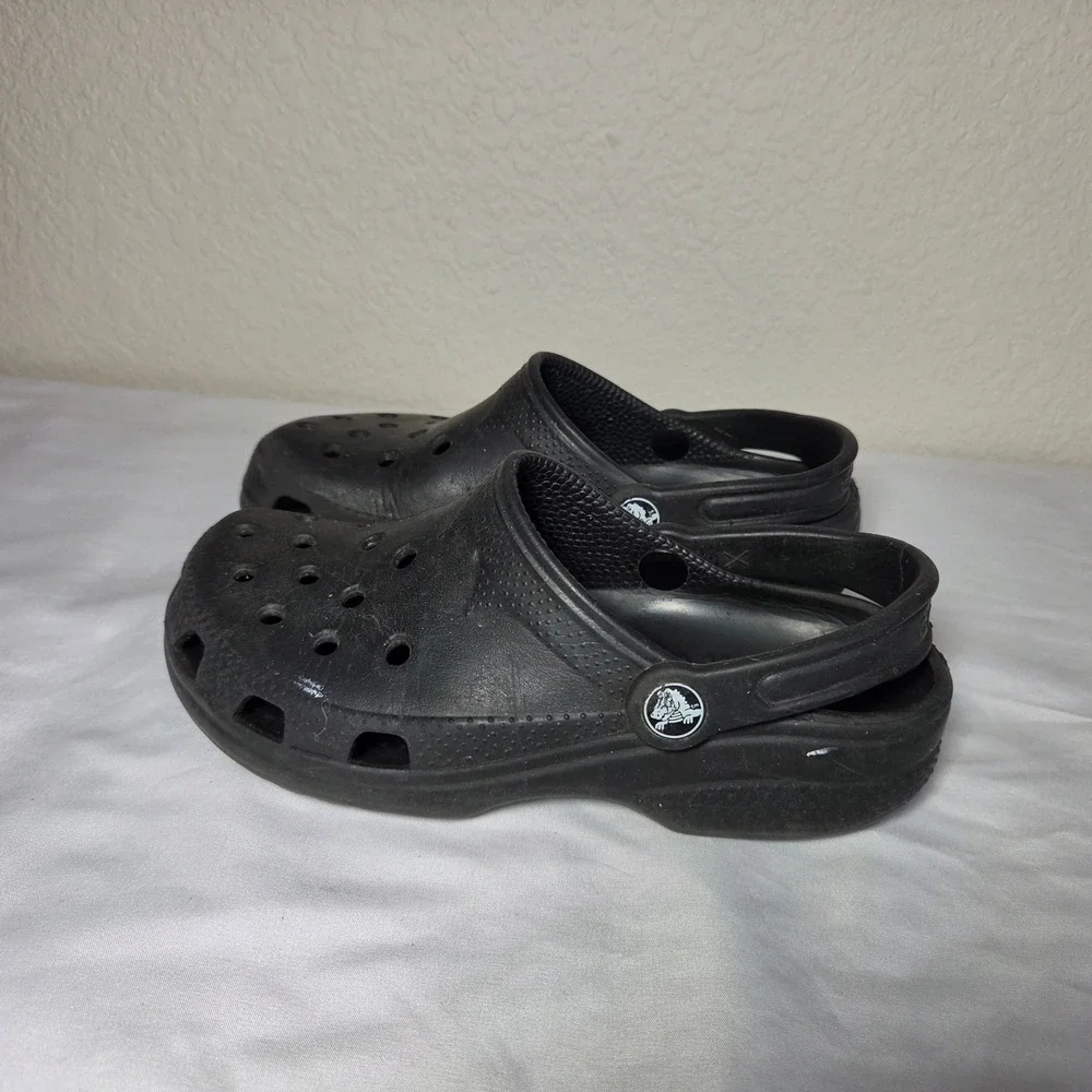 Crocs Classic Clog Black Slip On Sandals Mens 2 Womens 4-5 XS S1620